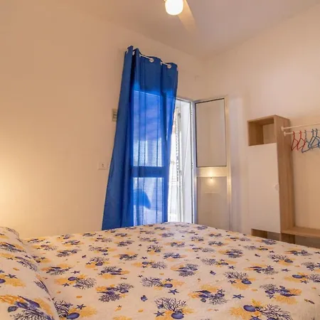 Villette A Schiera Cala Creta 兰佩杜萨