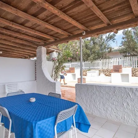 Villette A Schiera Cala Creta Lampedusa